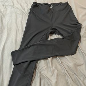 Gaiam tights size large, black
